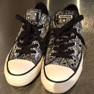 Converse skull design sneakers